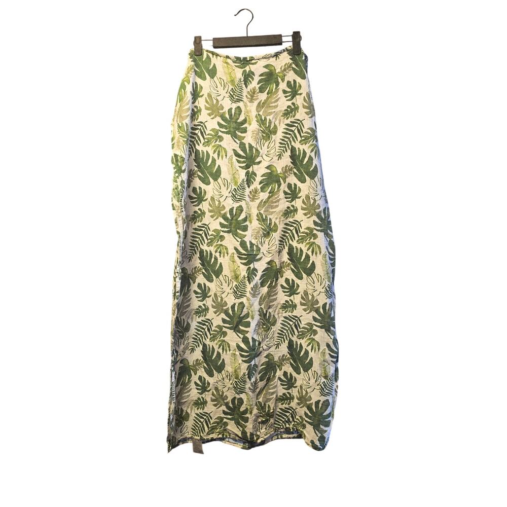 Little Unicorn green leaf light weight blanket